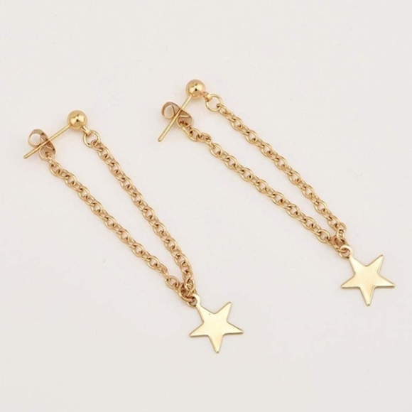 Brandy Melville Jewelry - DAINTY GOLD STAR EARRINGS